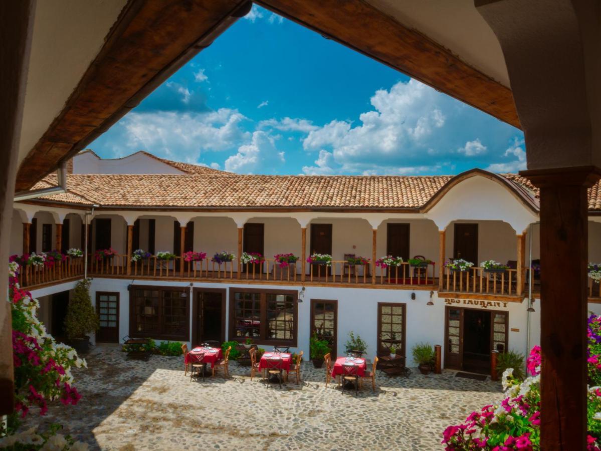 Hani I Pazarit Boutique Hotel Корча Экстерьер фото