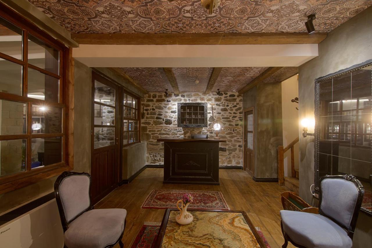 Hani I Pazarit Boutique Hotel Корча Экстерьер фото