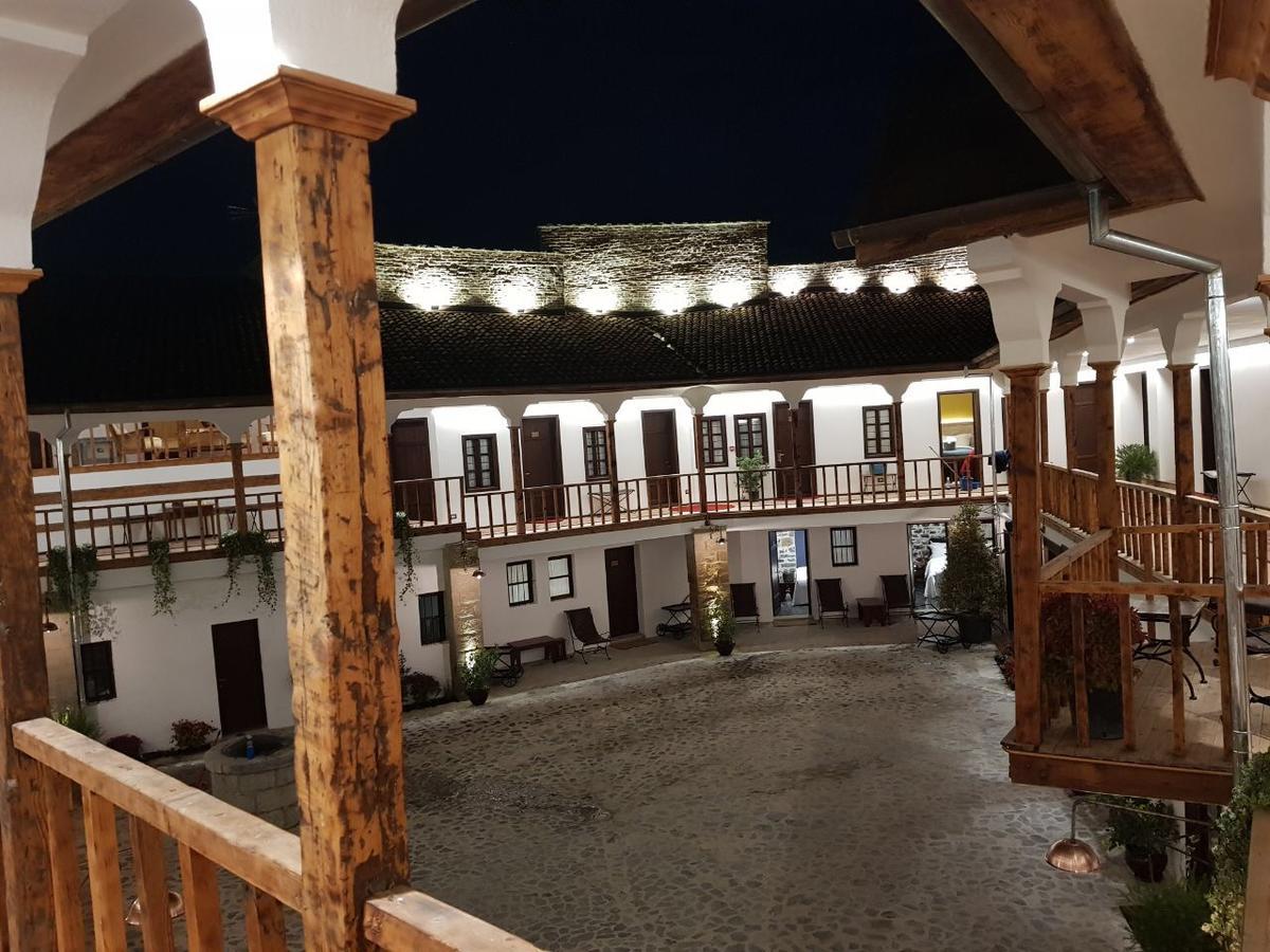 Hani I Pazarit Boutique Hotel Корча Экстерьер фото