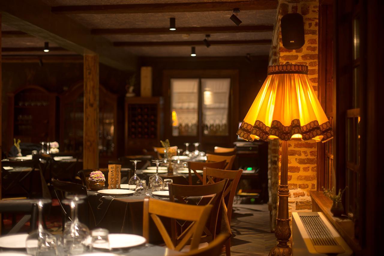 Hani I Pazarit Boutique Hotel Корча Экстерьер фото