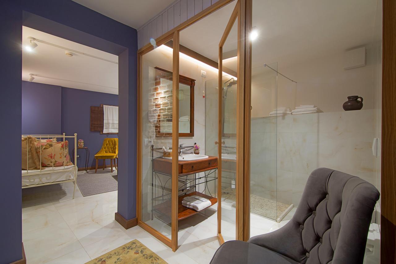 Hani I Pazarit Boutique Hotel Корча Экстерьер фото