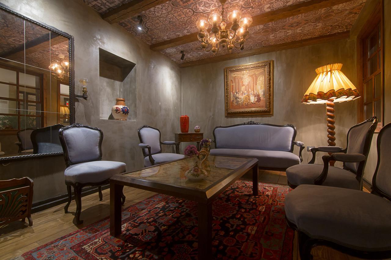 Hani I Pazarit Boutique Hotel Корча Экстерьер фото