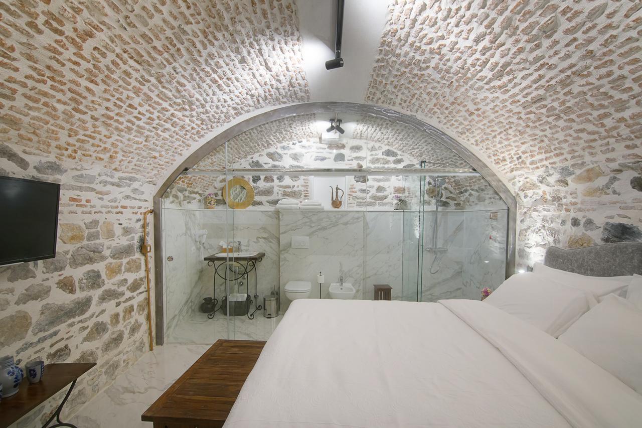 Hani I Pazarit Boutique Hotel Корча Экстерьер фото